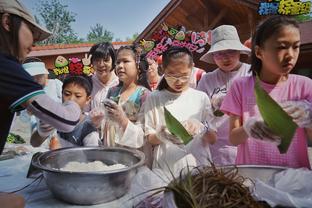 就靠你了！里夫斯首节8中4拿下11分2篮板